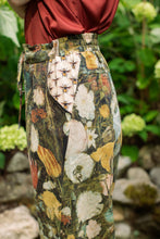 Load image into Gallery viewer, 'I Dream in Flowers' Linen Cropped Artist Pants - Market of Stars