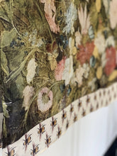 Load image into Gallery viewer, 'I Dream In Flowers' Bamboo Scarf with Bees - Market of Stars
