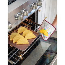 Load image into Gallery viewer, Cream Taco Pot Holder & Spoon Set