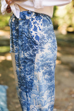 Load image into Gallery viewer, 'Let the Light In' Linen Cropped Artist Pants - Market of Stars