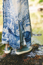 Load image into Gallery viewer, 'Let the Light In' Opera Duster Kimono Robe - Market of Stars