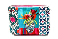 Load image into Gallery viewer, Wildflower Velvet Purse