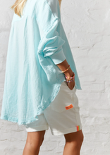 Load image into Gallery viewer, Hammill and Co Oversized Beach Shirt - Aqua