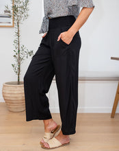Load image into Gallery viewer, Resort Pant - Black