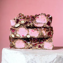 Load image into Gallery viewer, Lovers Lane Rocky Road Pebbly Bar 100g