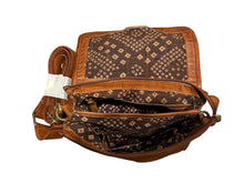 Load image into Gallery viewer, Tan Missy Foldover Bag
