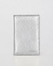 Load image into Gallery viewer, Silver Billy RFID Leather Passport Wallet - Cobb &amp; Co