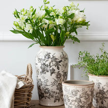 Load image into Gallery viewer, Small Black Floral Vase