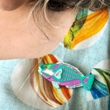 Load image into Gallery viewer, Bleeker's Parrotfish Brooch - Erstwilder Great Barrier Reef