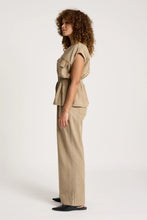 Load image into Gallery viewer, Fawn Bodhi Denim Vest - eb + ive