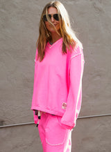 Load image into Gallery viewer, Capri Hot Pink Sweat - Hammill &amp; Co