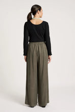 Load image into Gallery viewer, Pampas Calista Pant - eb + ive