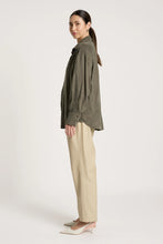 Load image into Gallery viewer, Pampas Calista Shirt - eb + ive