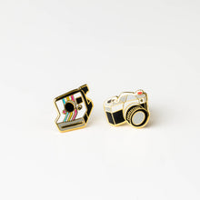 Load image into Gallery viewer, Cameras Earrings