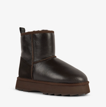 Load image into Gallery viewer, Chocolate Mini Town Flatform Sharky Boots - EMU Australia