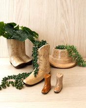Load image into Gallery viewer, Tan Cowboys Boots Planter 16cm