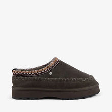 Load image into Gallery viewer, Dark Olive Sharky Adventure Scuff - EMU Australia