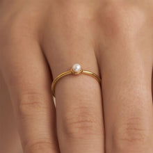 Load image into Gallery viewer, Delicate Pearl Ring Gold