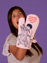 Load image into Gallery viewer, &#39;Do One Thing Every Day That Scares Your Family&#39; Oven Mitt