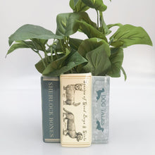 Load image into Gallery viewer, 15cm Dog Books Planter