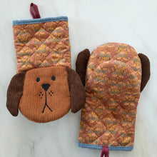 Load image into Gallery viewer, Dog Quilted Oven Mitt