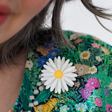 Load image into Gallery viewer, Cut-Leaf Daisy Simplified Mini Brooch - Erstwilder x Royal Botanic Gardens Victoria