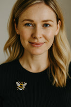 Load image into Gallery viewer, Enamel Bee Pin