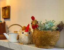 Load image into Gallery viewer, White Chicken Husk Planter 15cm