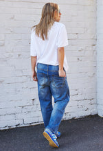 Load image into Gallery viewer, Graphic V Neck Tee - Hammill &amp; Co