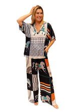 Load image into Gallery viewer, Black Helen of Troy Horse Print Shirt