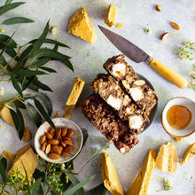 Load image into Gallery viewer, Honeycomb Highway Rocky Road Pebbly Bar 100g