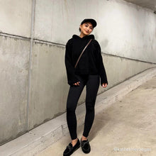Load image into Gallery viewer, Black Sandrine Slipper - EMU Australia