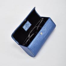 Load image into Gallery viewer, Blue Idol Metallic Glasses Case - Cobb &amp; Co