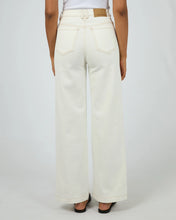 Load image into Gallery viewer, Jacqui Wide Leg Jean in Vintage White - All About Eve