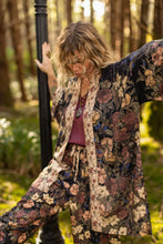 Load image into Gallery viewer, 'Lionheart' Matinée Duster Kimono Robe - Market of Stars