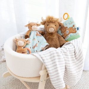 Hetty Highland Cow Character Blanket