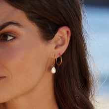 Load image into Gallery viewer, Gold Mira Earrings