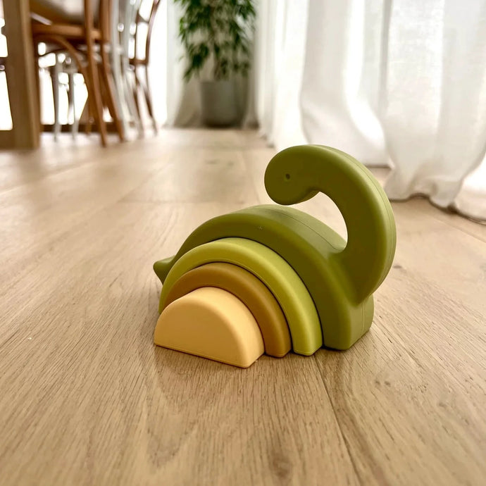 Green Dinosaur Nesting Set