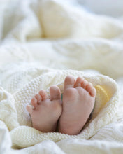 Load image into Gallery viewer, Cream Bowie Organic Knit Blanket - Toshi