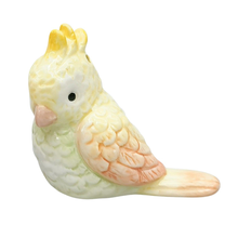 Load image into Gallery viewer, Perdy Parrot Salt &amp; Pepper Shakers