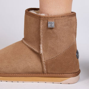 Chestnut Platinum Stinger Mini Unisex Sheepskin Boot - EMU Australia