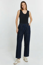 Load image into Gallery viewer, Blue Wash Quinn Stretch Denim Jogger