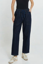 Load image into Gallery viewer, Blue Wash Quinn Stretch Denim Jogger