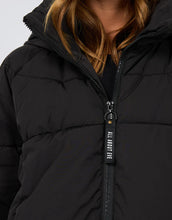 Load image into Gallery viewer, Black Remi Luxe Midi Puffer Jacket - All About Eve