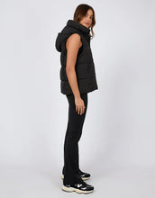 Load image into Gallery viewer, Black Remi Luxe Puffer Vest - All About Eve