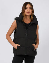 Load image into Gallery viewer, Black Remi Luxe Puffer Vest - All About Eve