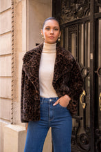 Load image into Gallery viewer, Reversible Leopard Faux Fur Jacket