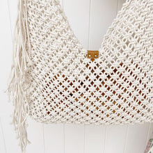 Load image into Gallery viewer, White Rio Moda Woven Fringe Bag