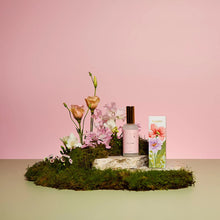 Load image into Gallery viewer, Room Spray 100ml - White Florals &amp; French Pear