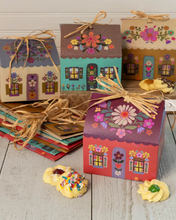 Load image into Gallery viewer, Little Cottage Boxes Set of 20